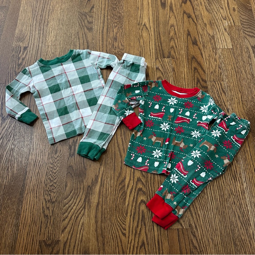Carter’s Festive Green and Red Christmas Pajama Sets, size 18M